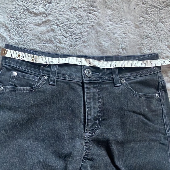 Wranglers, boot cut, size washed off tags but added measurements in the pictures - Picture 7 of 9